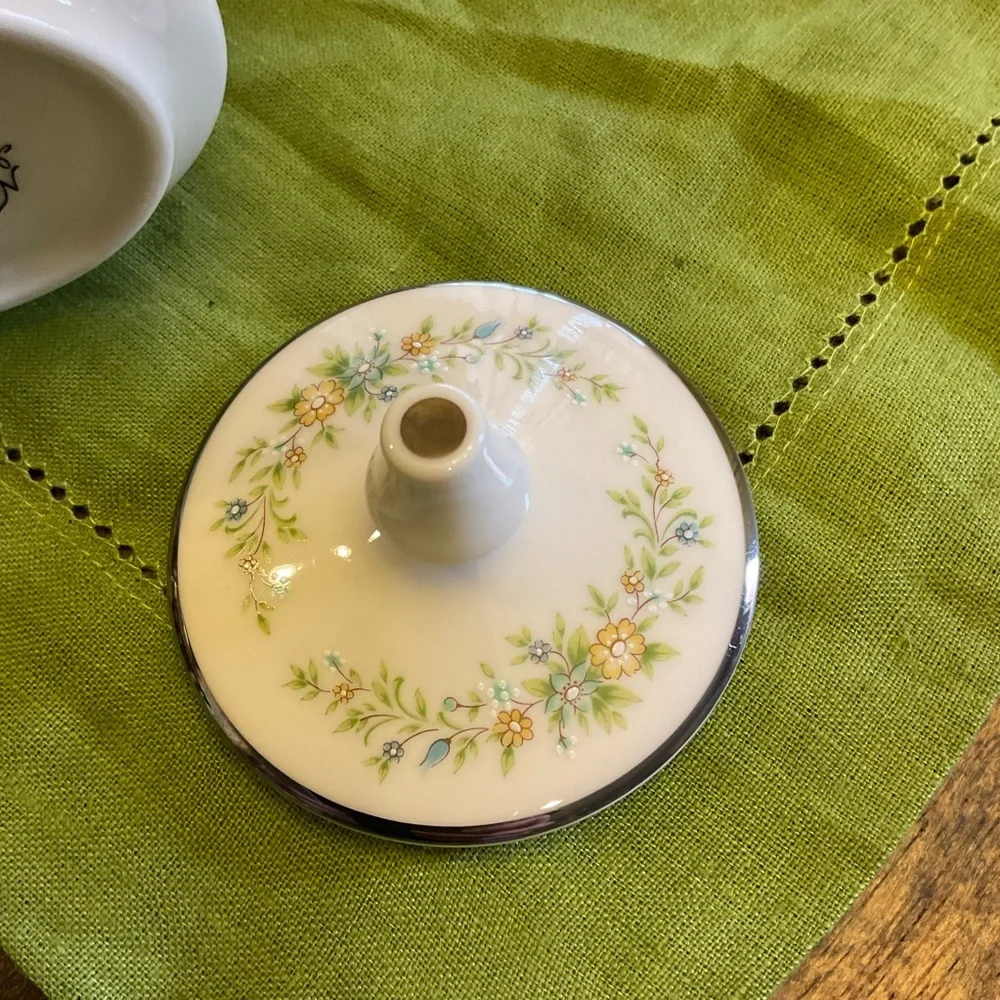 Noritake 